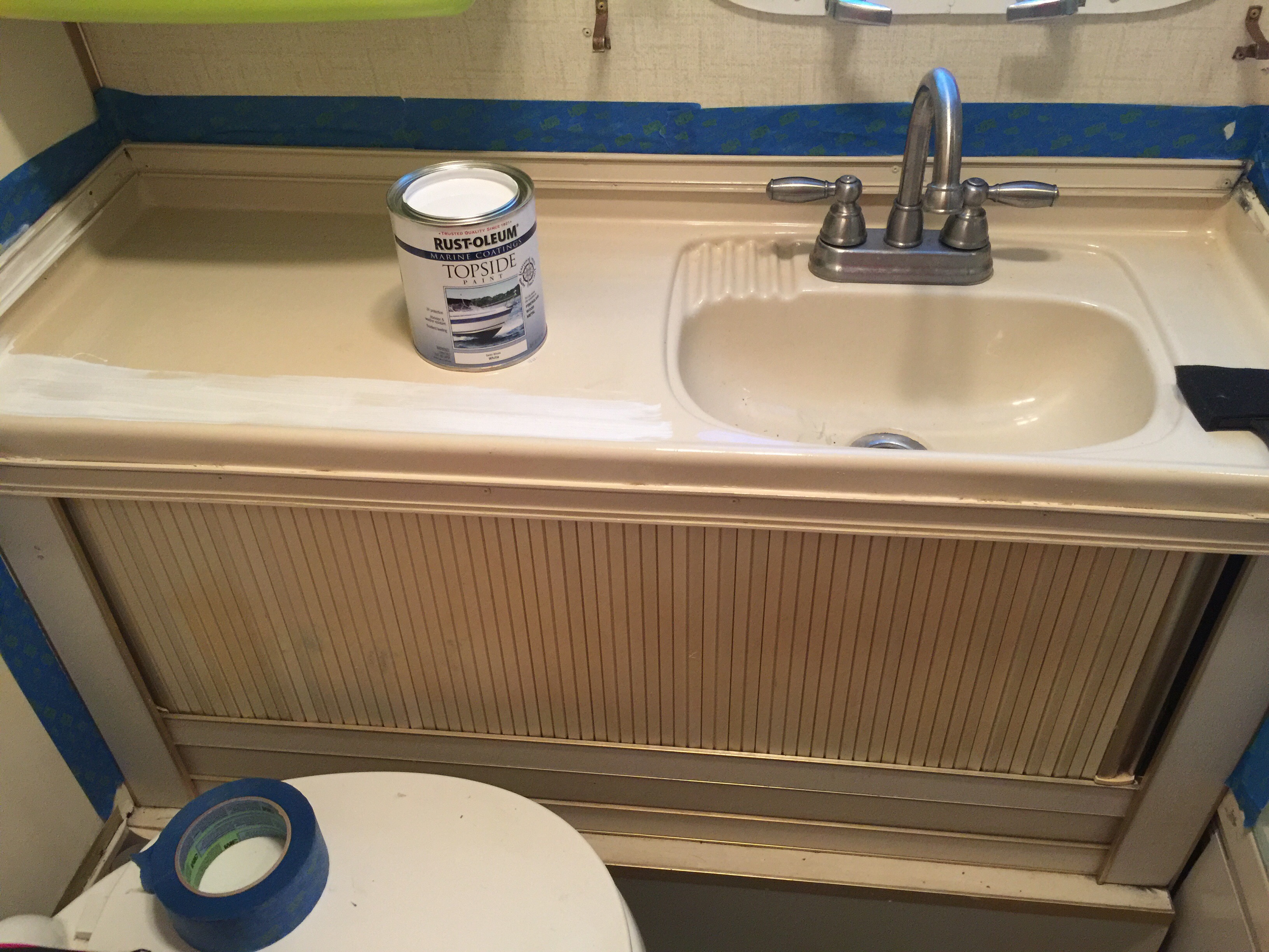 Paul Paints 3 Fiberglass Bathroom Sinks Different Colors At An